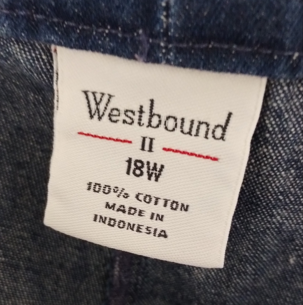 Westbound Dark Navy High-Rise Pleated Bermuda Shorts - Picture 10 of 10